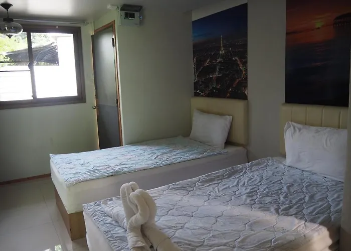 Hotel The Resort Romklao
