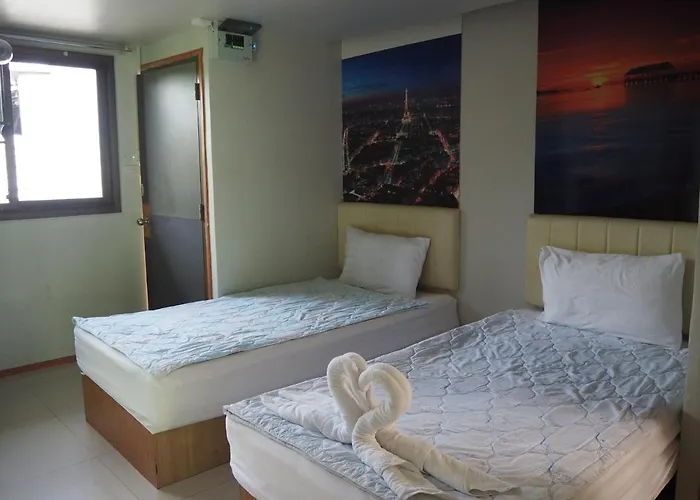 The Resort Romklao Hotel *